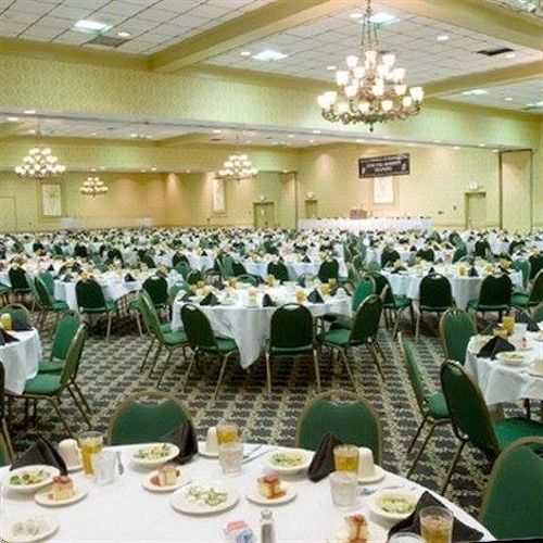Regency Hotel & Conference Center Джаксън Ресторант снимка